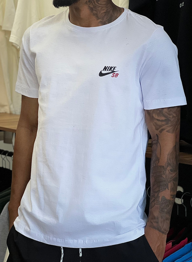 CAMISETA NIKE