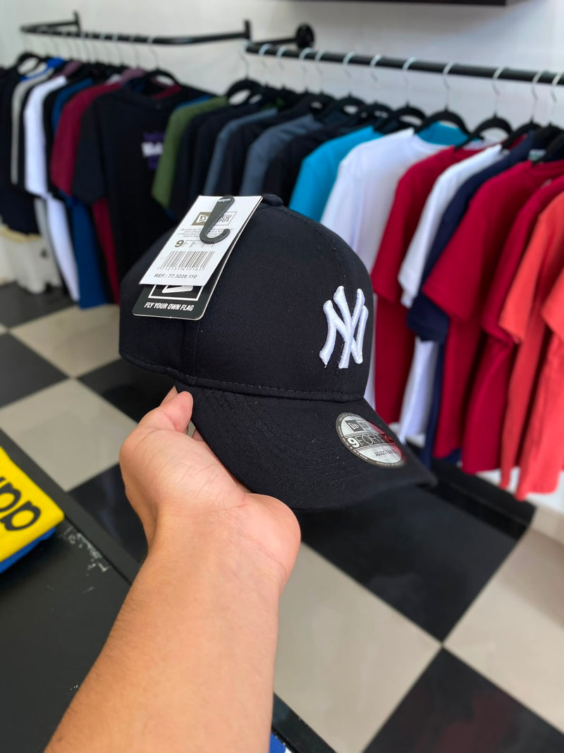BONÉ NEW ERA