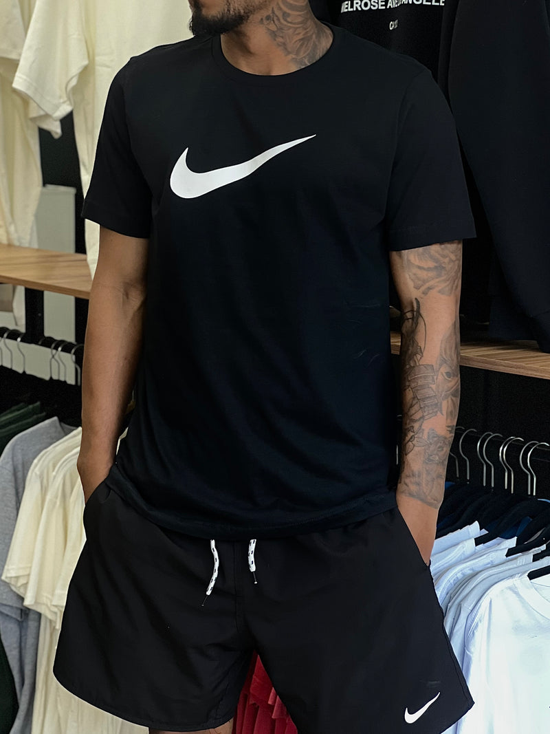 CAMISETA NIKE
