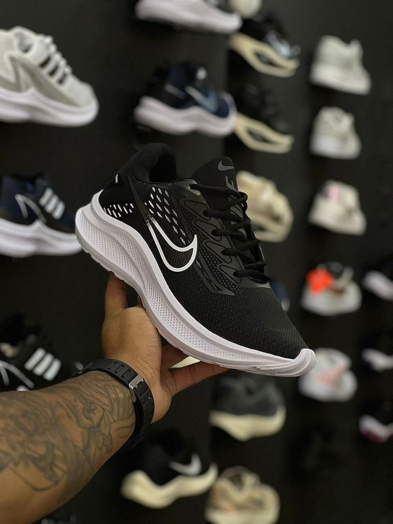 ZOOM PRETO E BRANCO