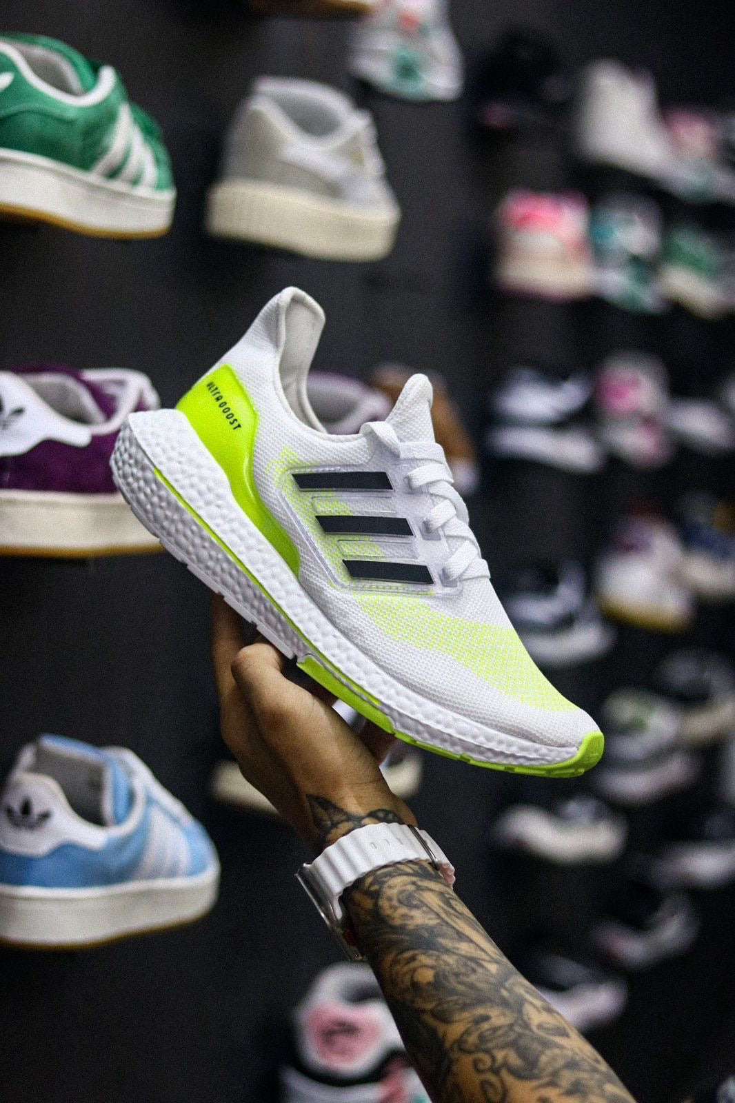 ADIDAS ULTRABOOST VERDE