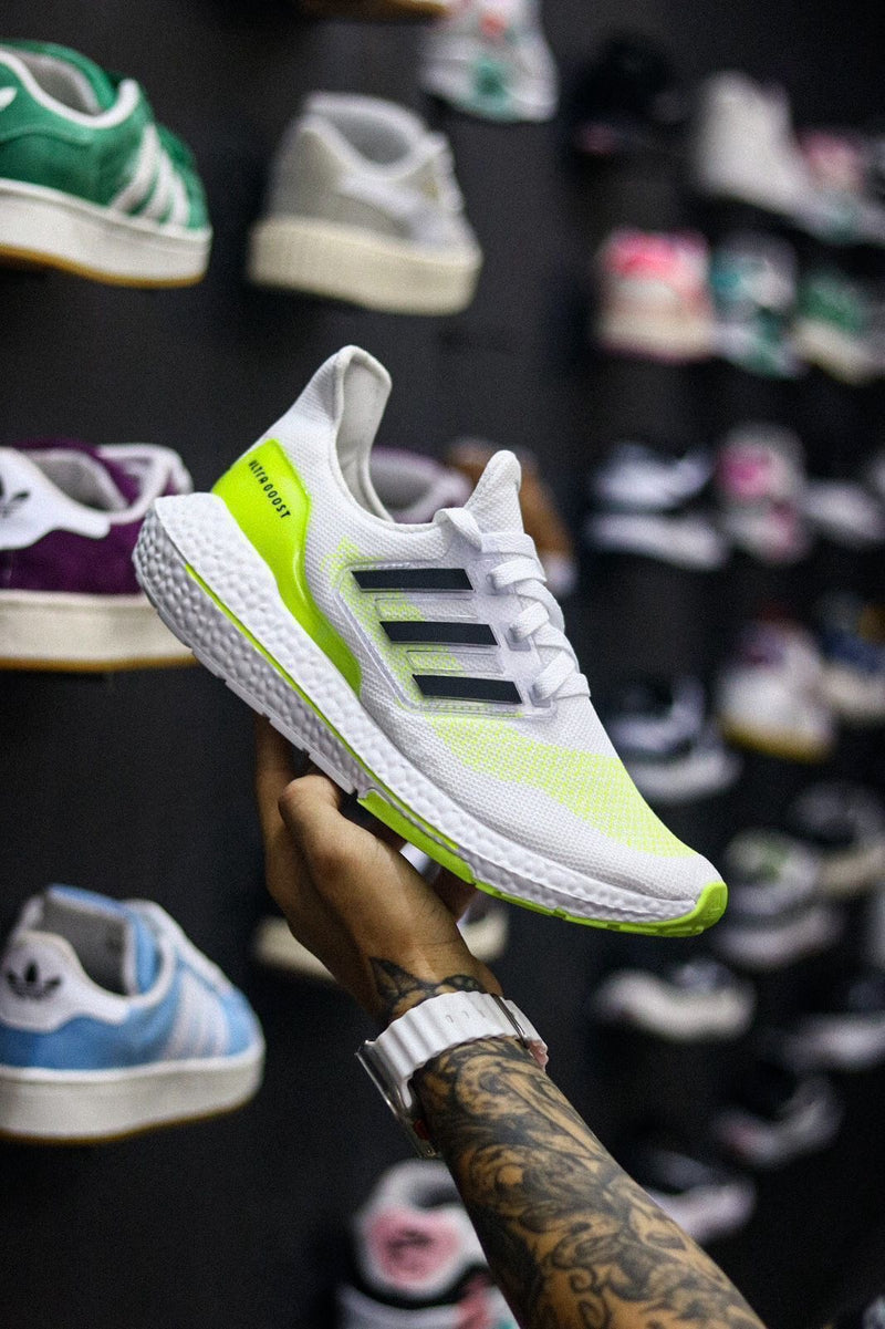 ADIDAS ULTRABOOST VERDE