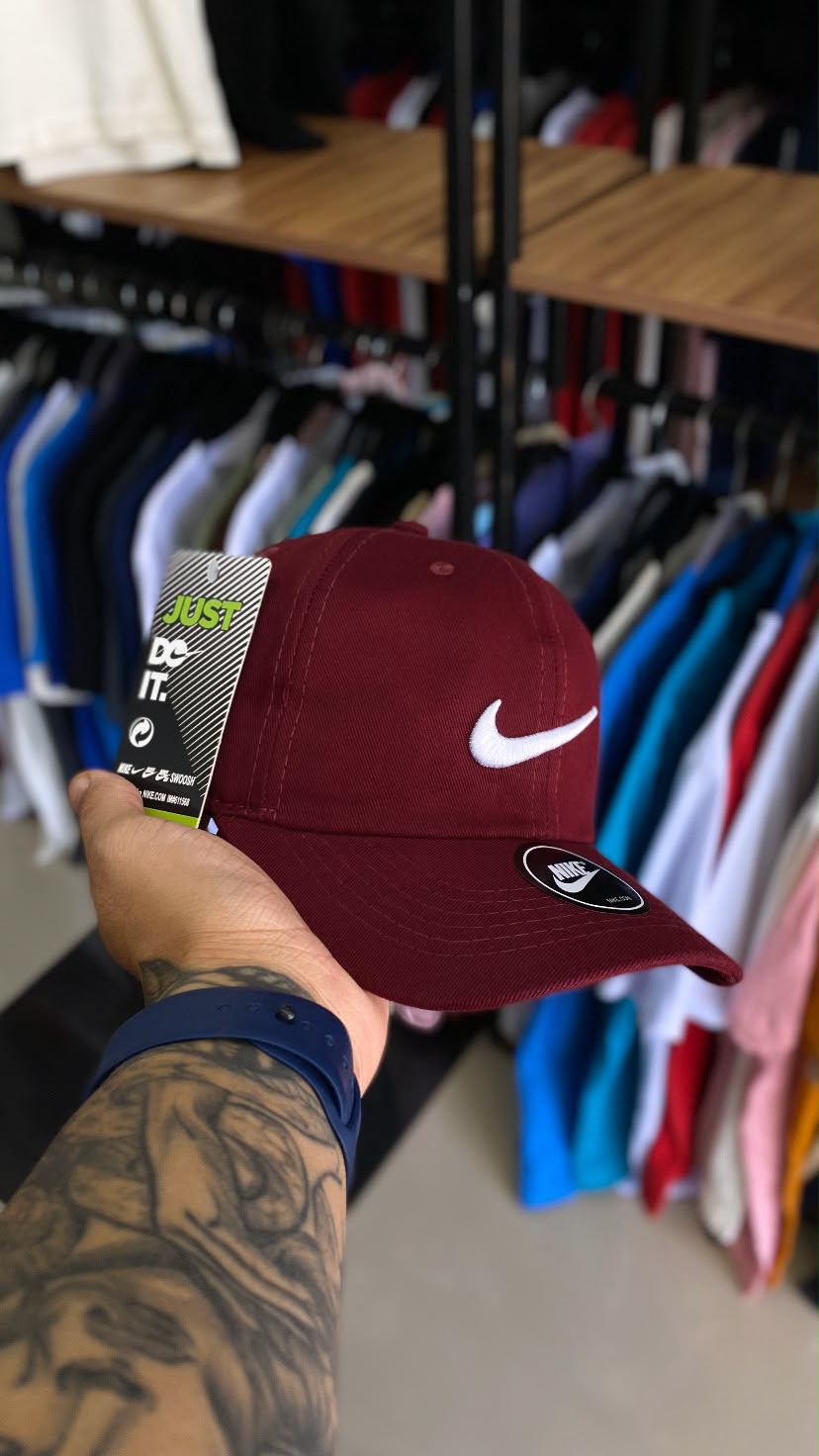 BONÉ NIKE